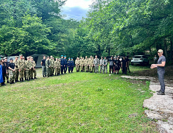 В Сочи стартовала молодежная военно-спортивная игра «Зарница»